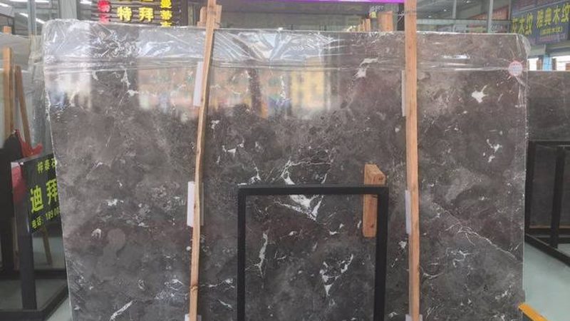 岩板台面材质分类详解：揭秘不同类型岩板的特性与适用场景